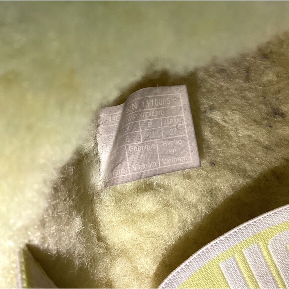 UGG Fluff Yeah Women 10 Sunshine Yellow Skeepskin Indoor Slippers/Slide 1110085 - Picture 9 of 9